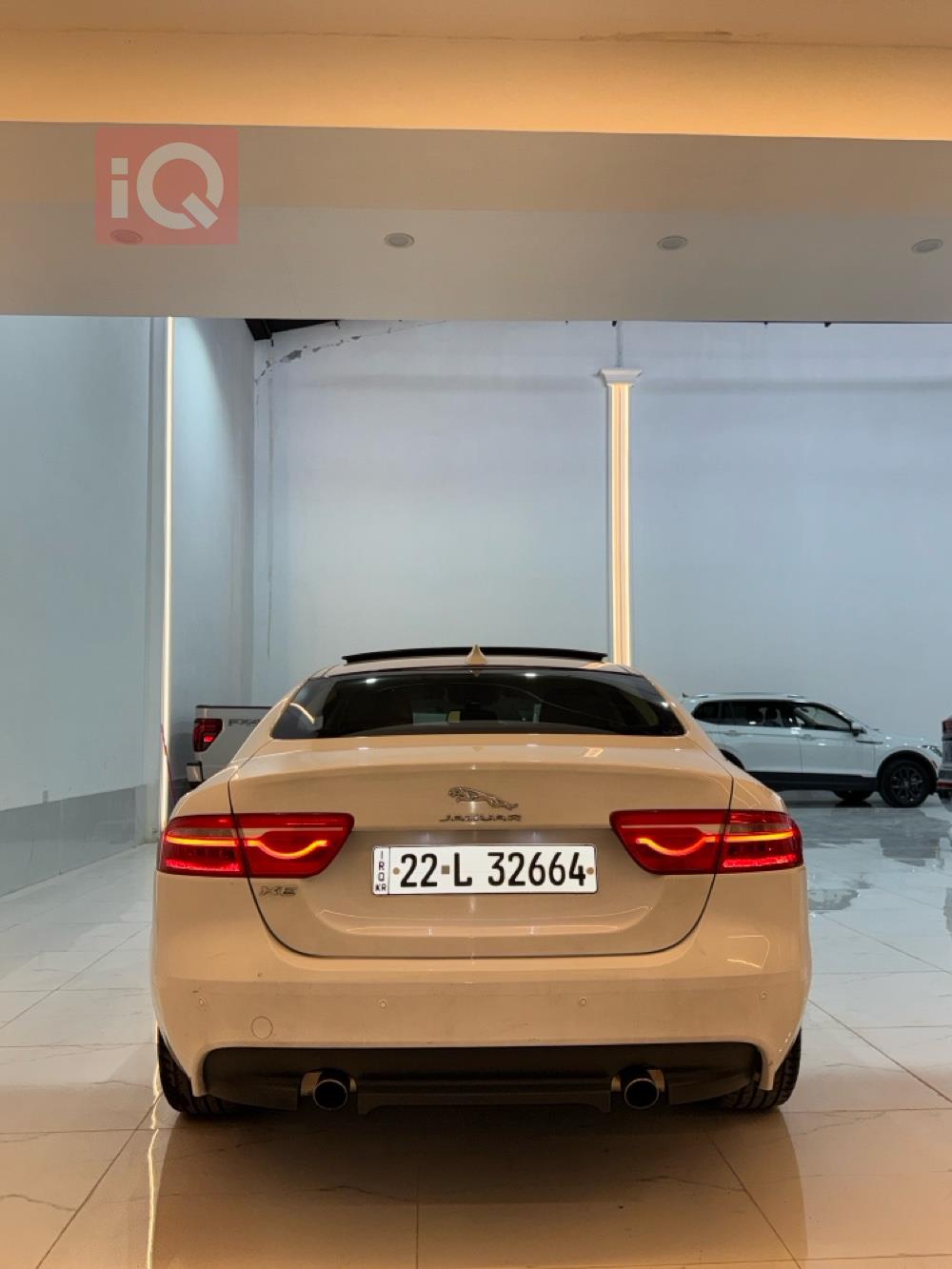 جاكوار XE